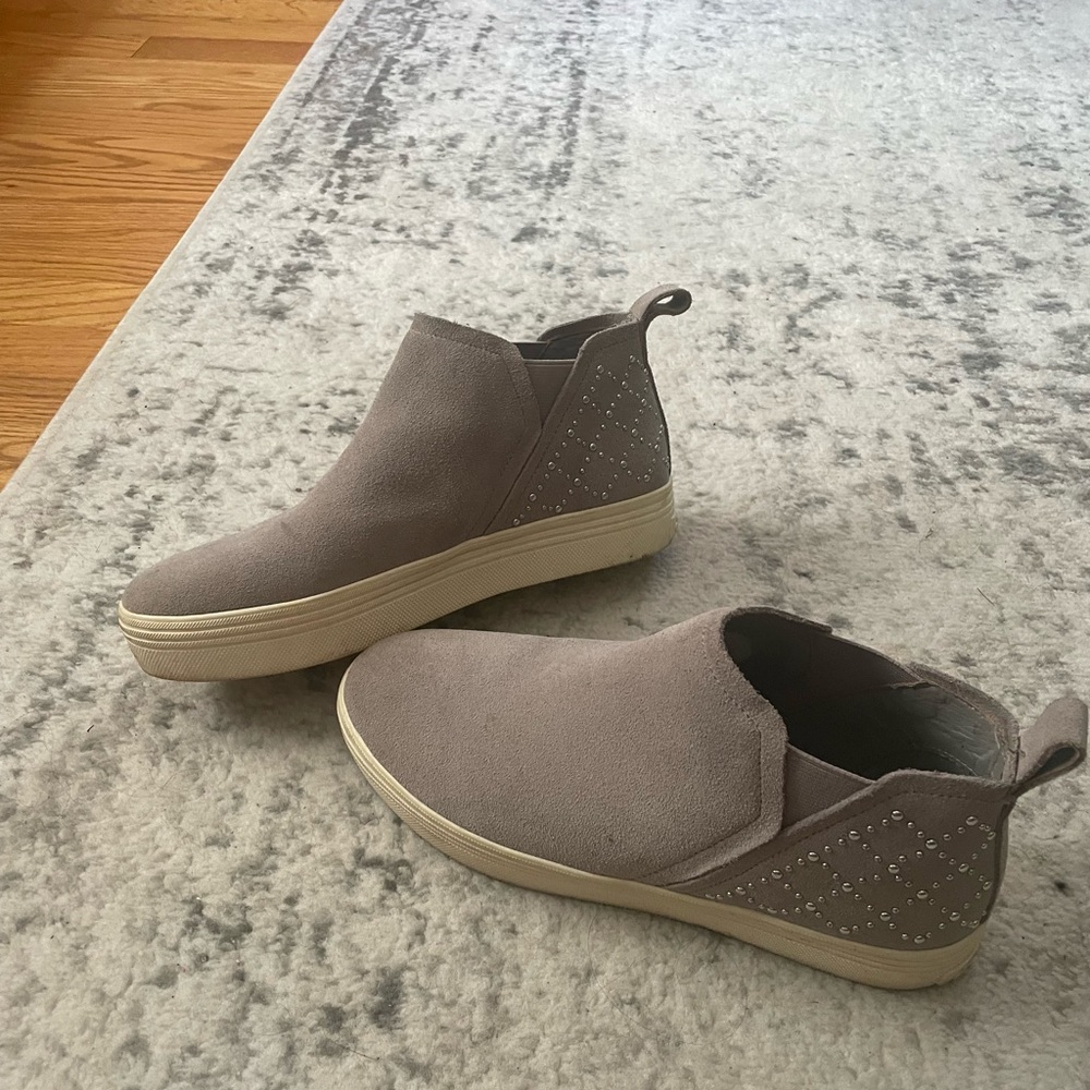 Dolce Vita high top shoes